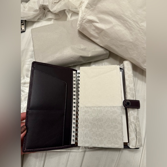 Coach Vintage NIB Dark Purple Leather Planner Address Book New - Picture 3 of 11